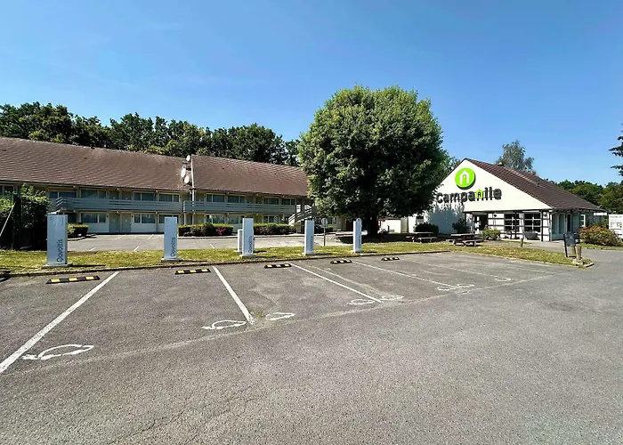 Campanile Hotel Chantilly