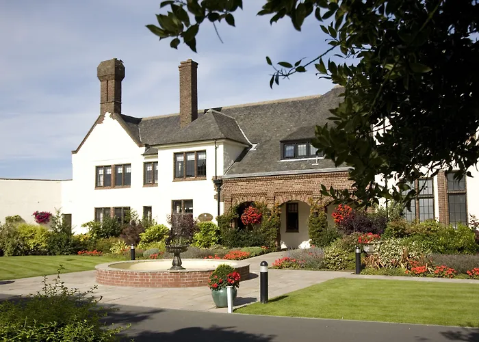 Ayr Hotels