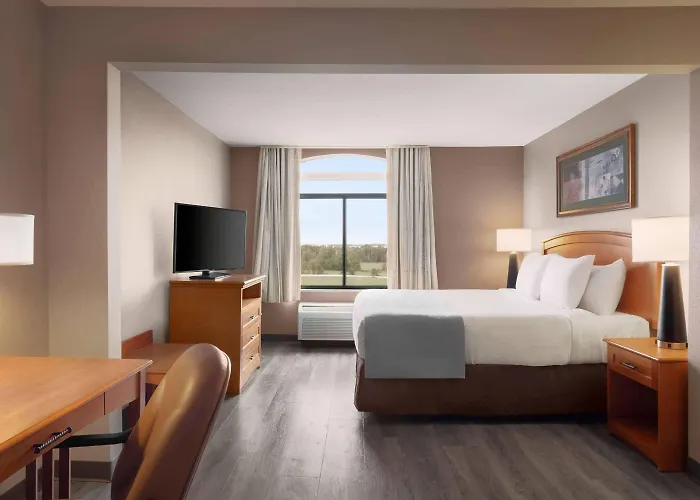 Wingate By Wyndham Bentonville