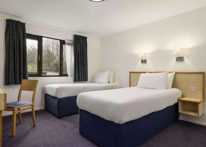 Bridgend (Wales) Hotels