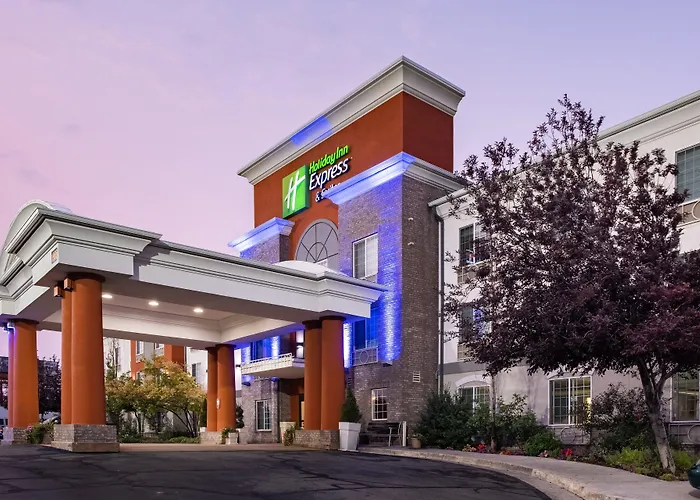 Holiday Inn Express Hotel & Suites Evanston By Ihg