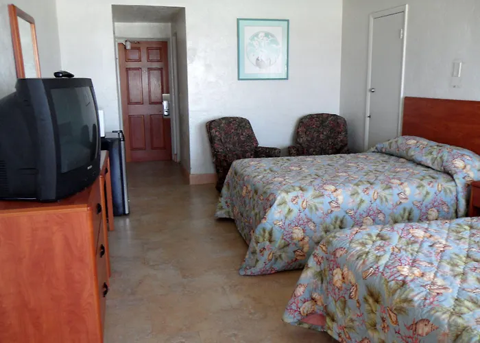 Driftwood Beach Motel