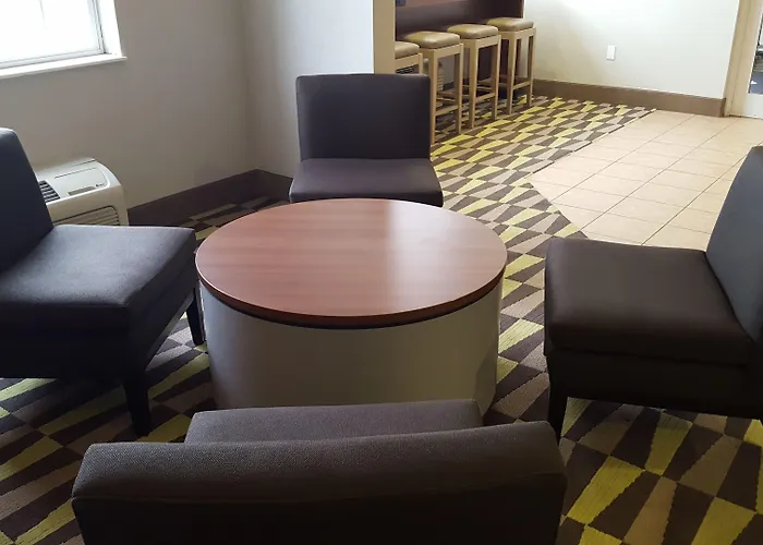 Microtel Inn & Suites By Wyndham Bellevue