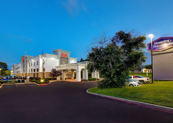Hampton Inn & Suites Nacogdoches