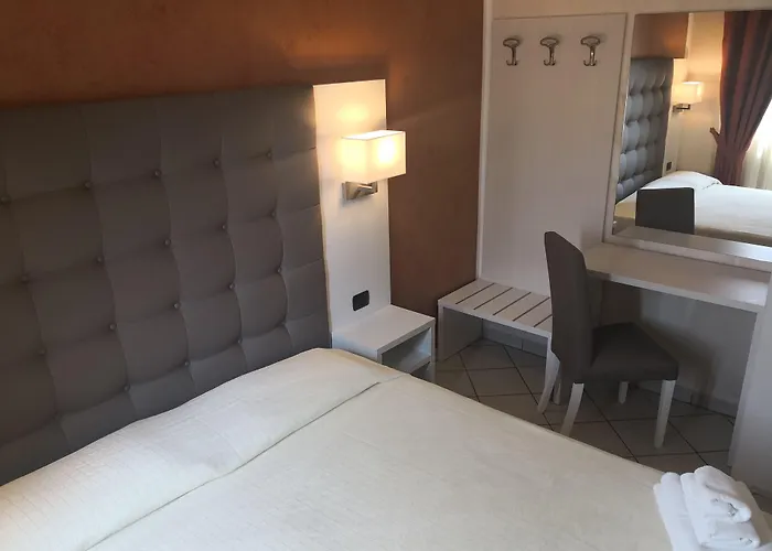 Hotel Villa Glicini Pinerolo
