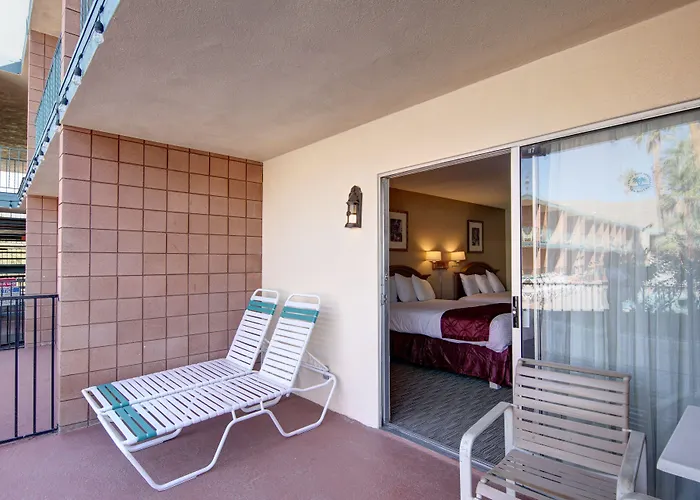 Desert Hot Springs Spa Hotel