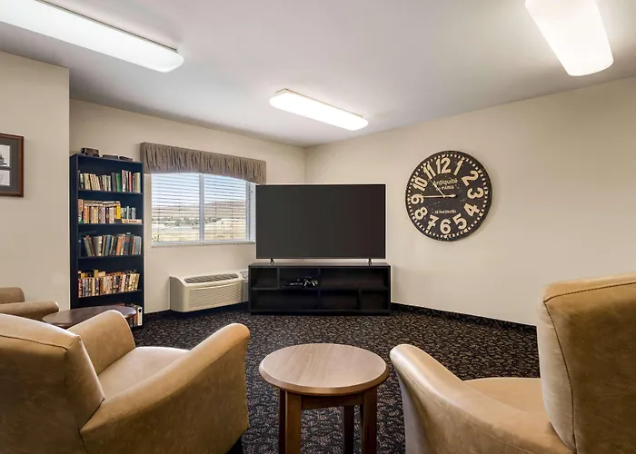 Baymont By Wyndham Rawlins Hotel