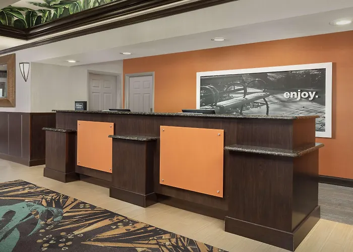 Hampton Inn & Suites Lake City