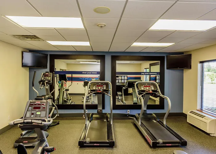 Hampton Inn And Suites Jamestown
