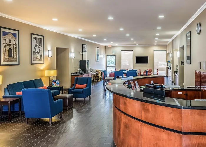 Comfort Suites Near Texas State University San Marcos