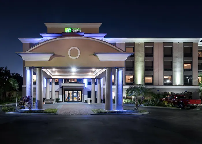 Bartow Hotels