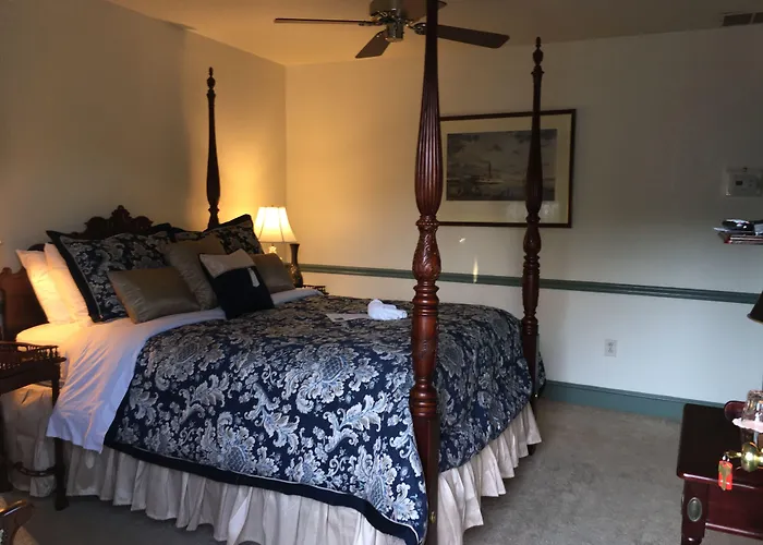 Parsonage Inn Bed And Breakfast Saint Michaels