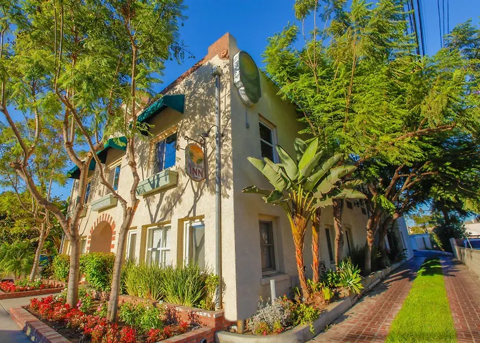Santa Paula Inn