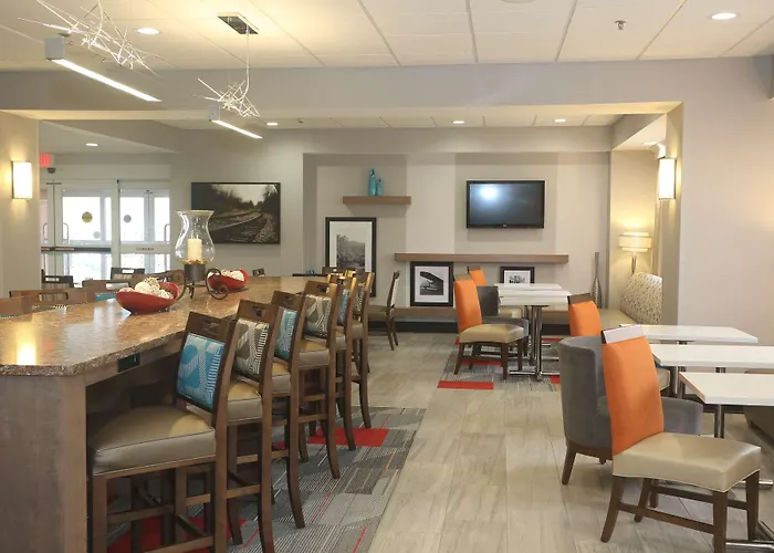 Owego Hotels