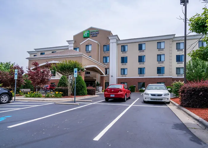Holiday Inn Express & Suites Roanoke Rapids By Ihg
