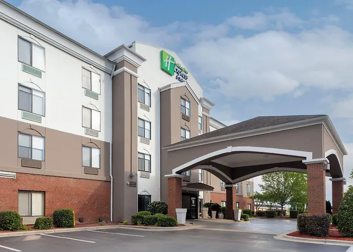 Holiday Inn Express & Suites Roanoke Rapids By Ihg