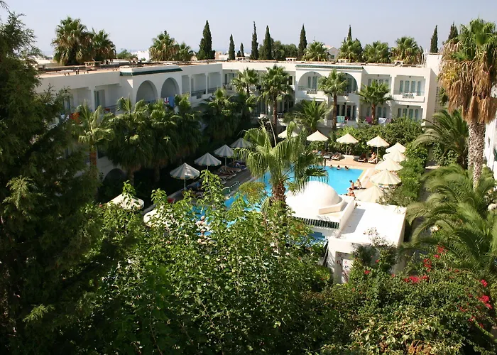 Emira Hotel
