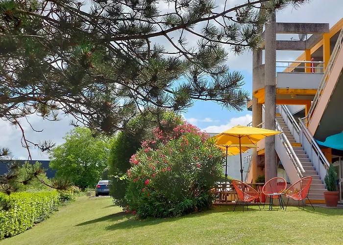 The Originals Access, Hôtel Recouvrance Saintes Ouest (P'tit Dej-Hotel)