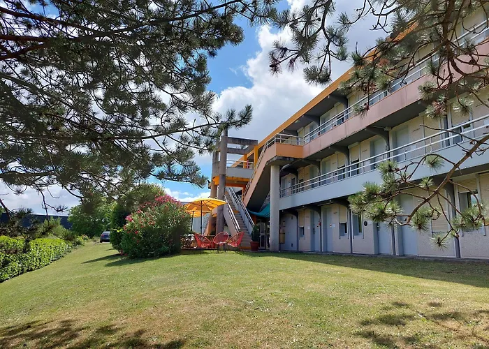The Originals Access, Hôtel Recouvrance Saintes Ouest (P'tit Dej-Hotel)