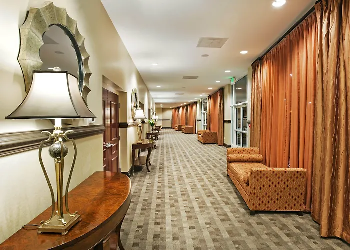 Holiday Inn Hotel & Suites Beaufort At Highway 21 By Ihg