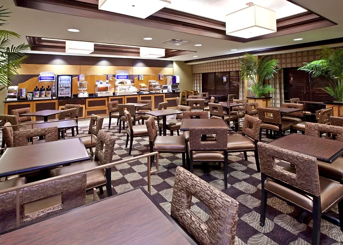 Holiday Inn Express & Suites Seymour