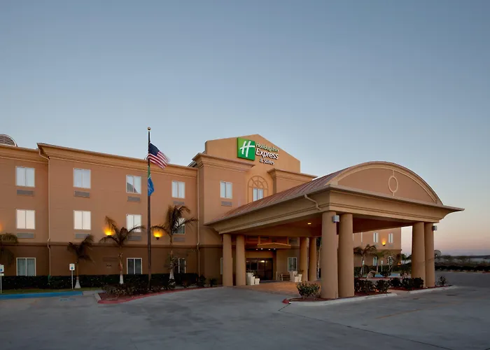 Holiday Inn Express Hotel & Suites Zapata By Ihg