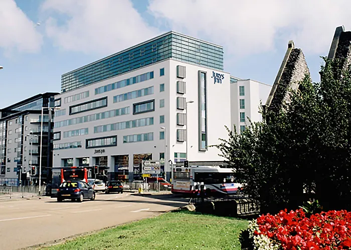 Leonardo Hotel Plymouth