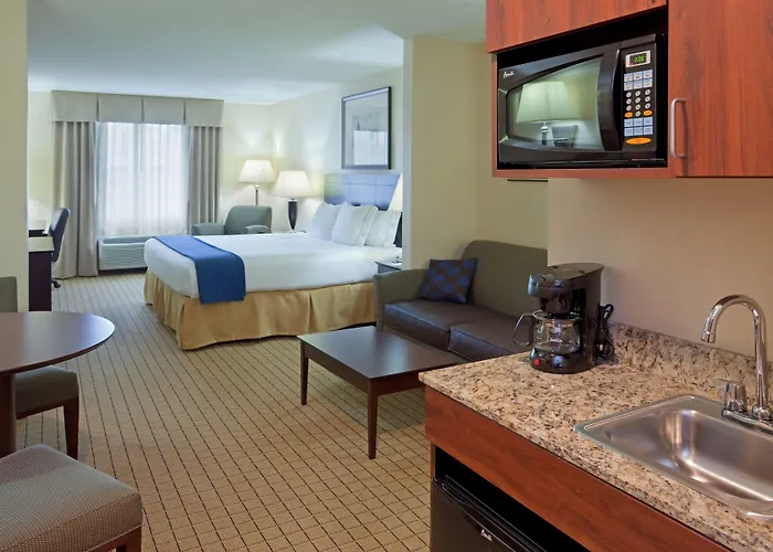 Rochester Hotels