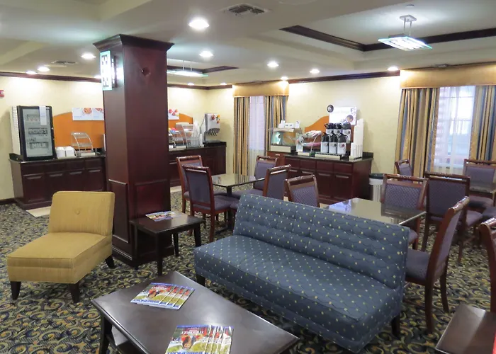 Holiday Inn Express Hotel & Suites Pampa By Ihg