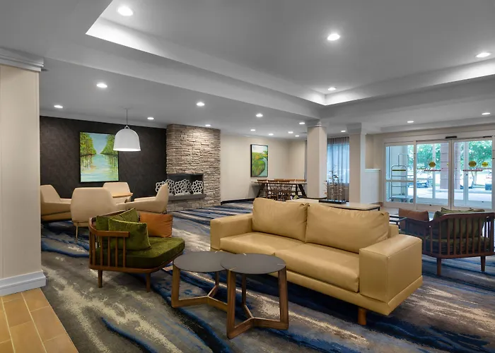 Elizabeth City Hotels