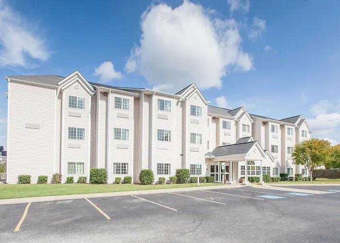 Microtel Inn By Wyndham Rogers