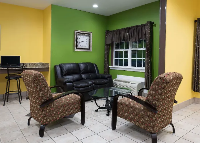 Microtel Inn By Wyndham Rogers