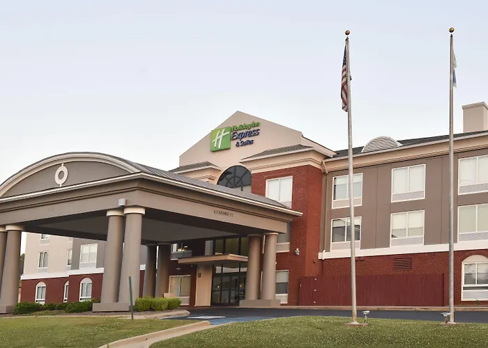 Holiday Inn Express Hotel & Suites Selma By Ihg