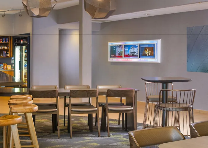 Bridgeton Hotels