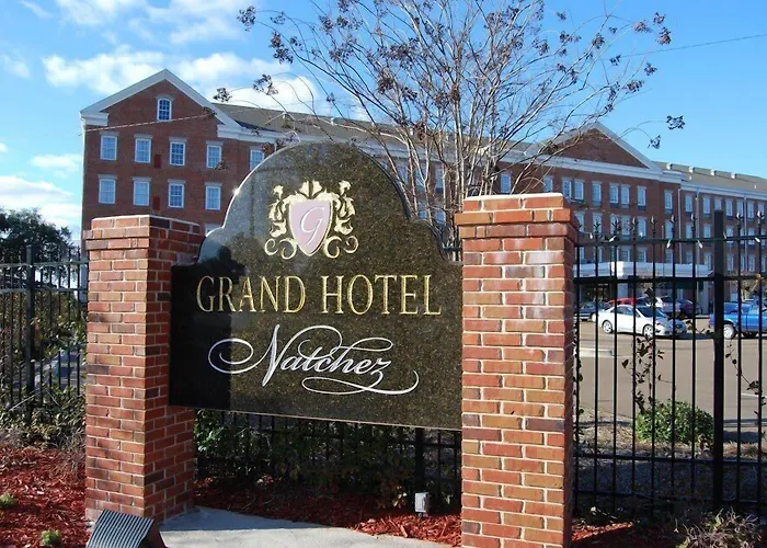 Natchez City Center Hotels