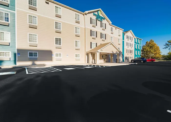 Woodspring Suites | North Charleston Airport I-526