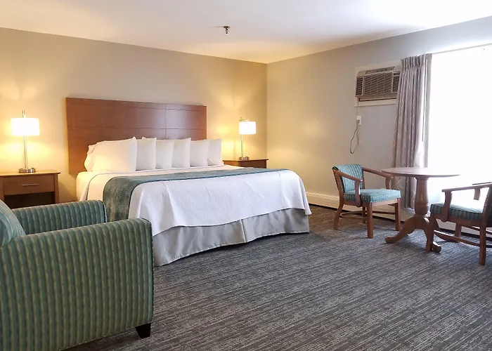 Hampton Village Inn