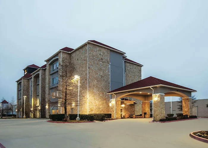 La Quinta By Wyndham Mansfield Tx Hotel