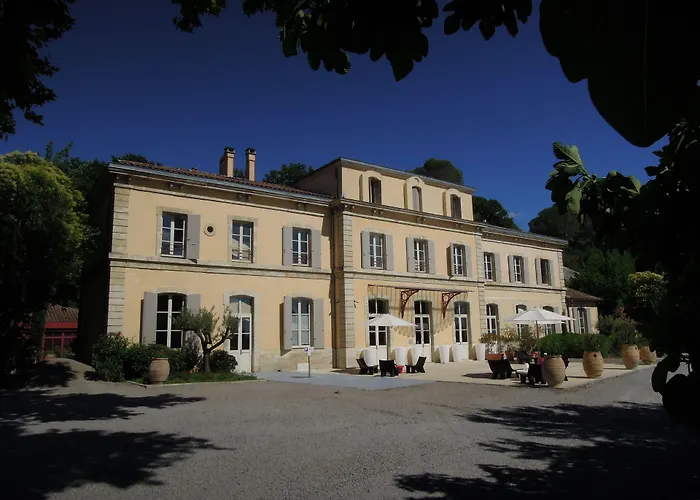 Hôtels à Sommières
