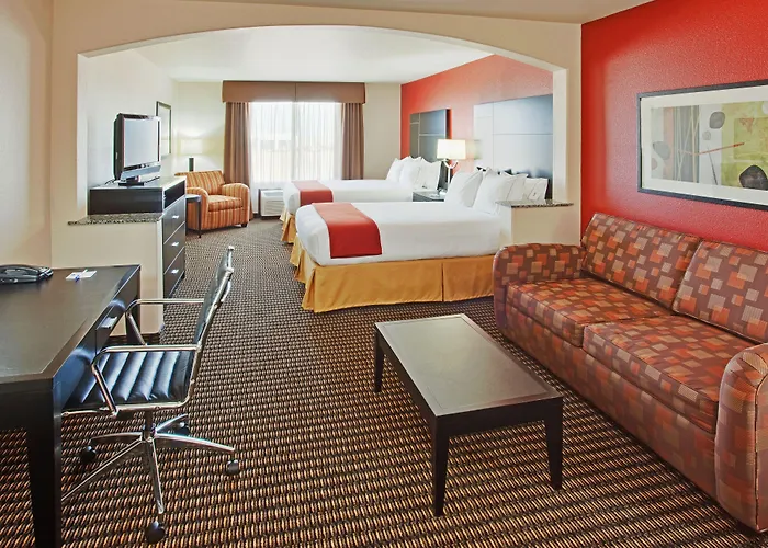 Holiday Inn Express & Suites Yosemite Park Area By Ihg Chowchilla