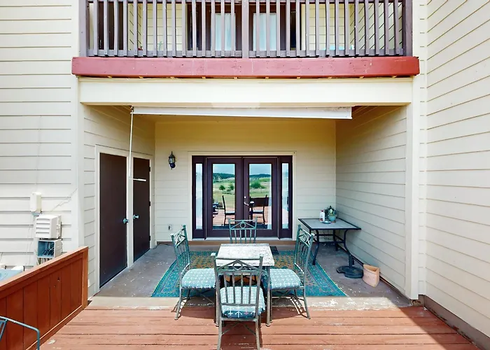 Canyon Lake Getaway