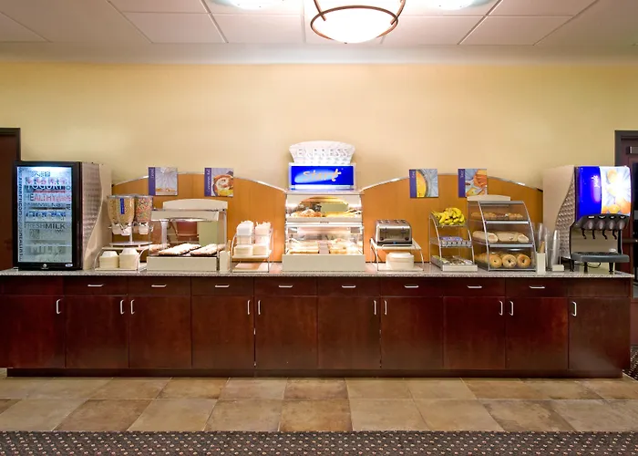 Holiday Inn Express & Suites Willcox