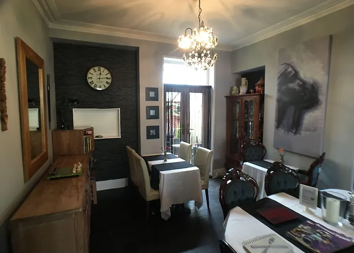 Ty Rosa Rooms Cardiff