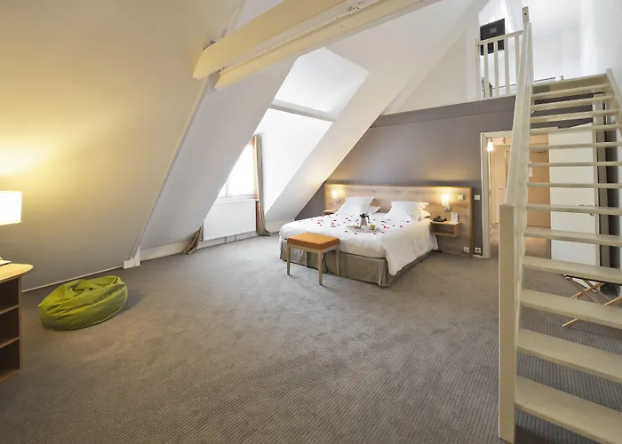 Saulx-les-Chartreux Hotels
