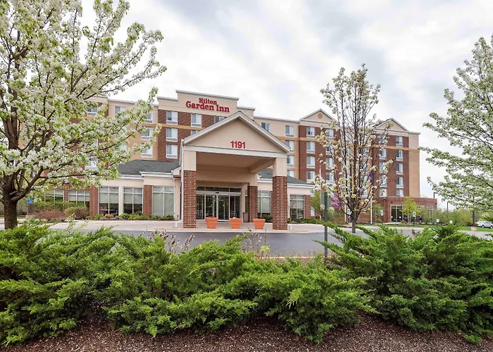 Schaumburg Hotels for Romantic Getaway