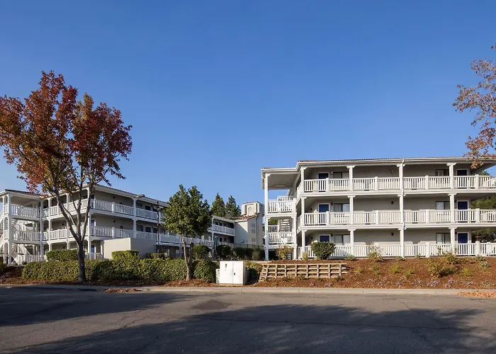 Surestay Hotel By Best Western Fairfield Napa Valley
