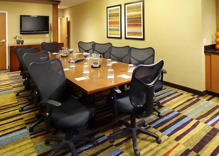 Fairfield Inn & Suites Pittsburgh Neville Island Robinson Township 
