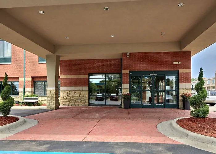 Comfort Suites Canton - Detroit