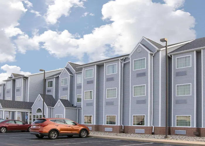 Delphos Hotels