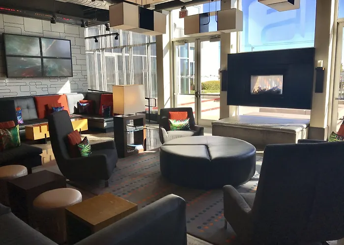 Aloft Hotel Plano